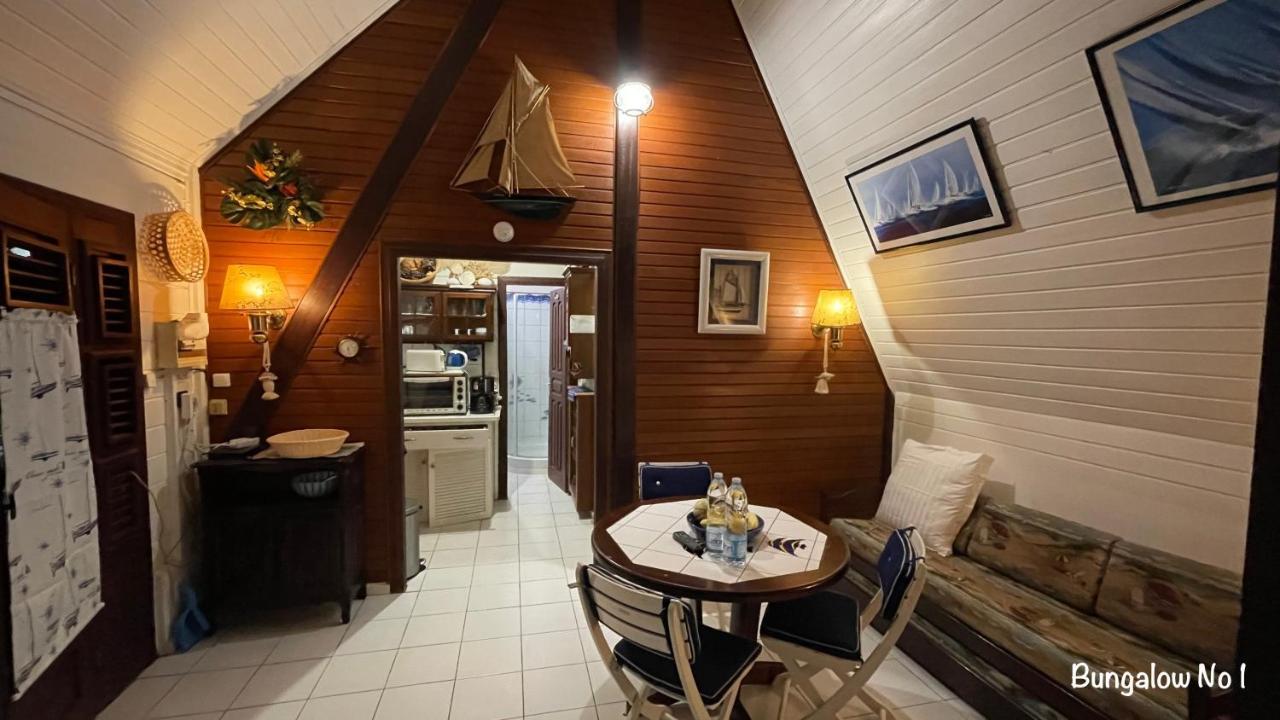 Les Bungalows De La Plage La Trinite Εξωτερικό φωτογραφία